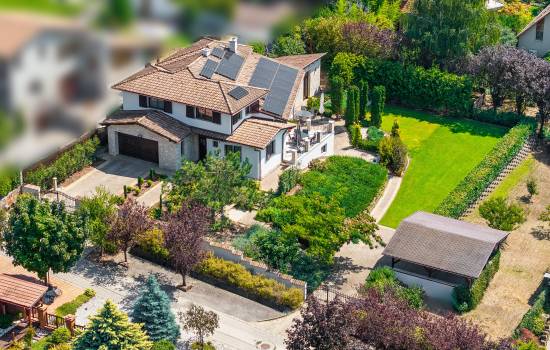 Csomád, Zahora utca